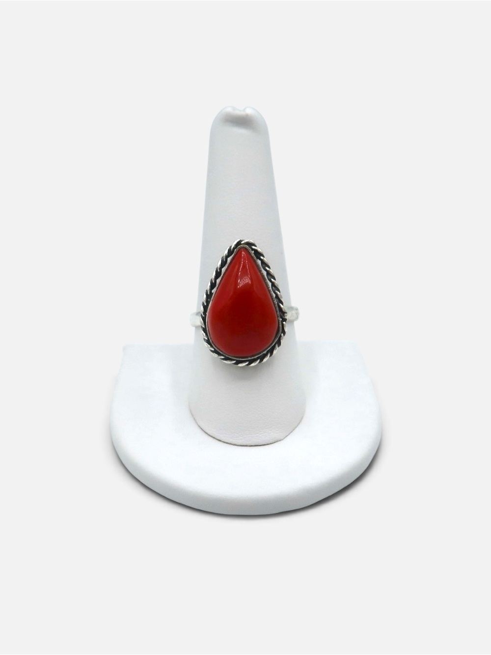 VINTAGE RED CORAL RING